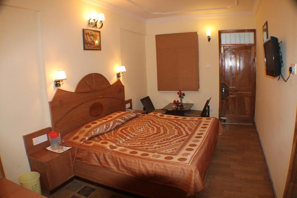 Hotel Prestige Shimla Quarto foto